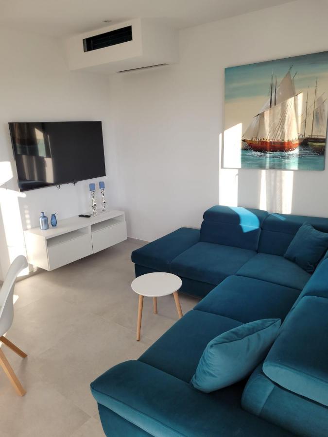 Appartement Haus Dalmatia With Heated Pool à Bibinje Extérieur photo