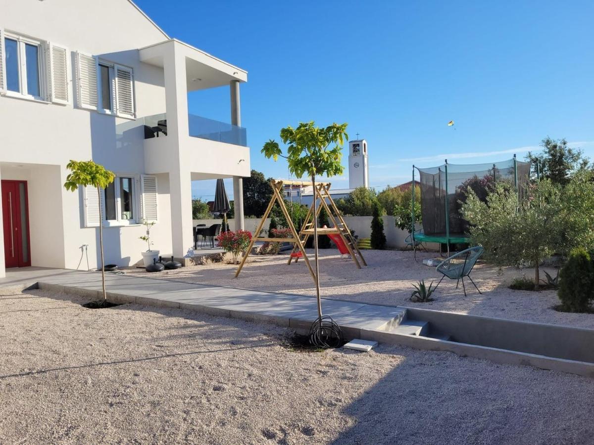 Appartement Haus Dalmatia With Heated Pool à Bibinje Extérieur photo
