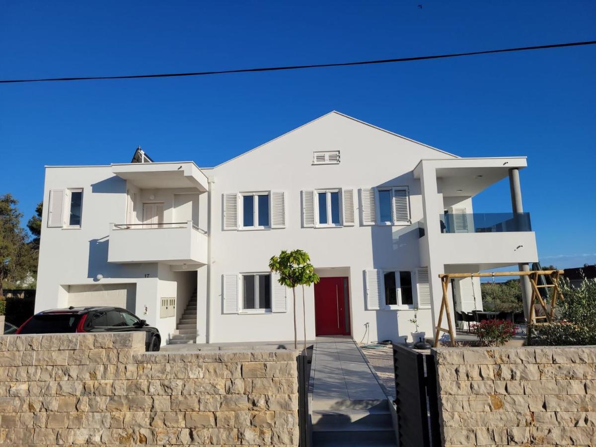 Appartement Haus Dalmatia With Heated Pool à Bibinje Extérieur photo