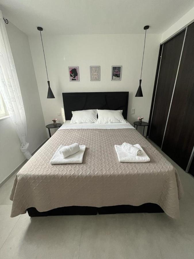 Appartement Haus Dalmatia With Heated Pool à Bibinje Extérieur photo
