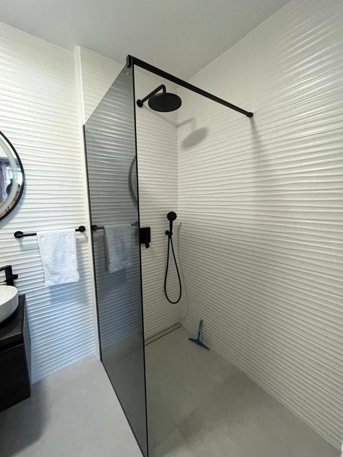 Appartement Haus Dalmatia With Heated Pool à Bibinje Extérieur photo