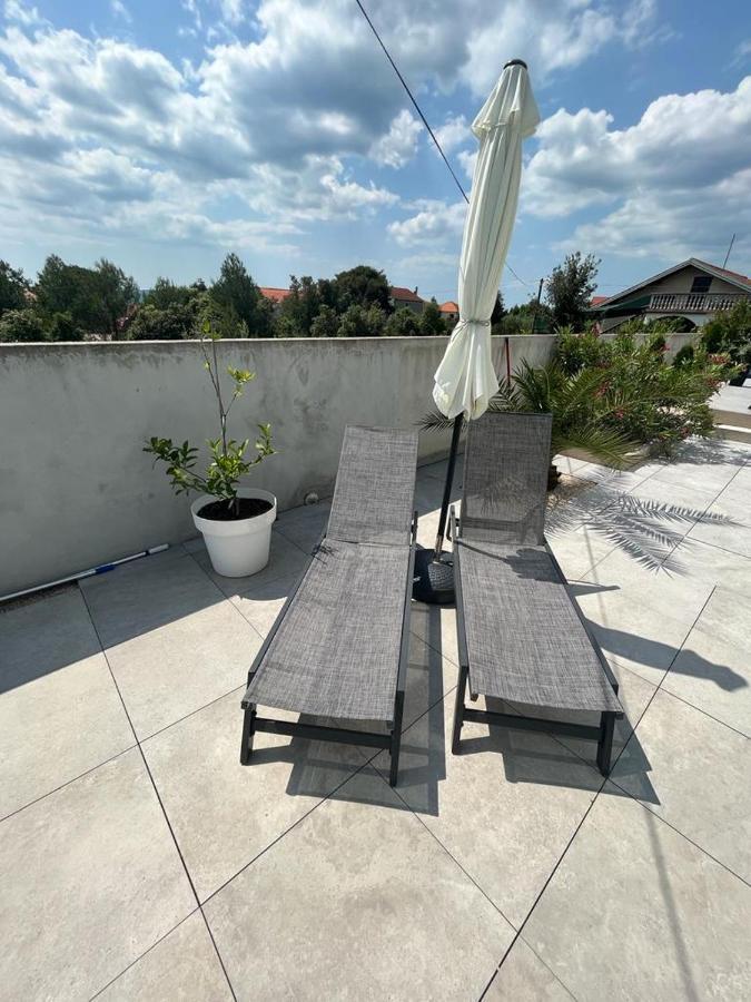 Appartement Haus Dalmatia With Heated Pool à Bibinje Extérieur photo