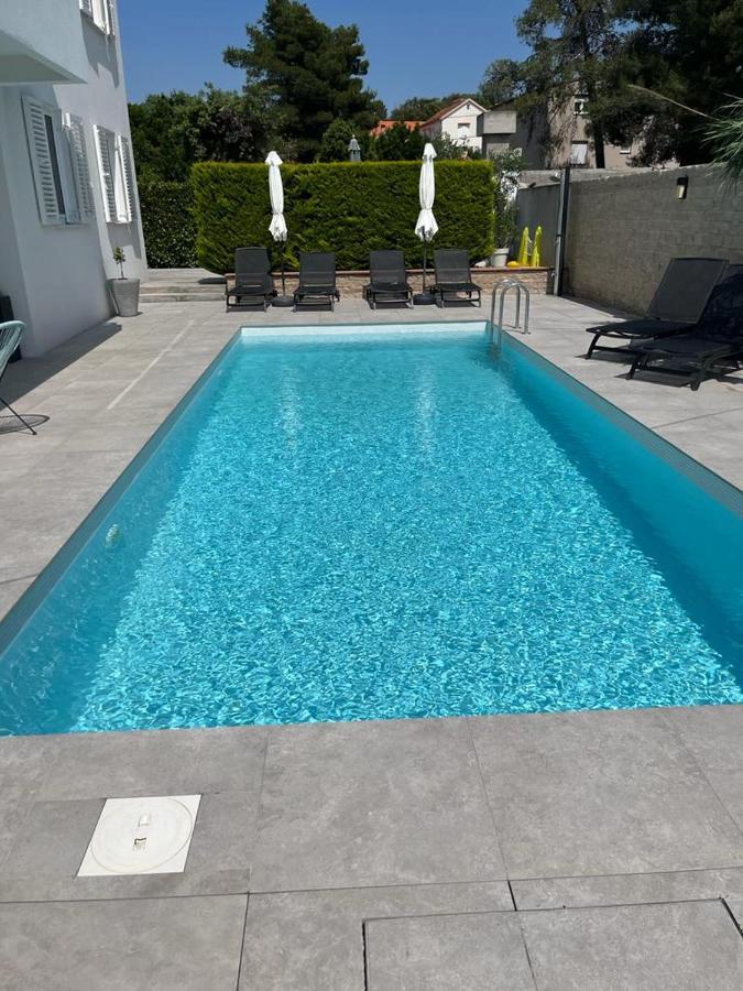 Appartement Haus Dalmatia With Heated Pool à Bibinje Extérieur photo