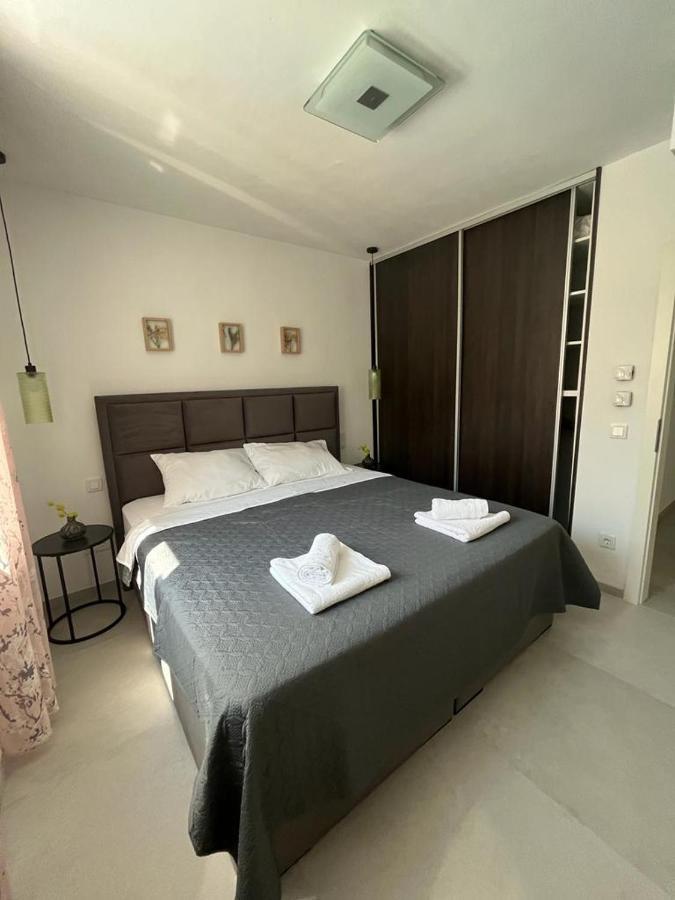 Appartement Haus Dalmatia With Heated Pool à Bibinje Extérieur photo