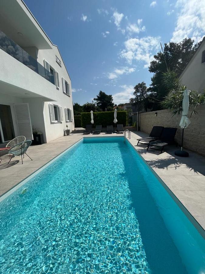 Appartement Haus Dalmatia With Heated Pool à Bibinje Extérieur photo